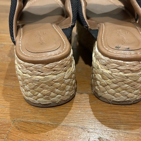 Women's Black Wedge Sandals slides size 8 universal thread - Picture 4 of 11